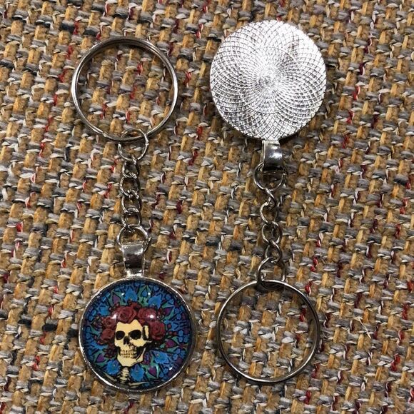 M BUYITWHENFOUND Custom Grateful Dead Keychains Now In Stock BERTHA KEYCHAIN - Picture 3 of 6